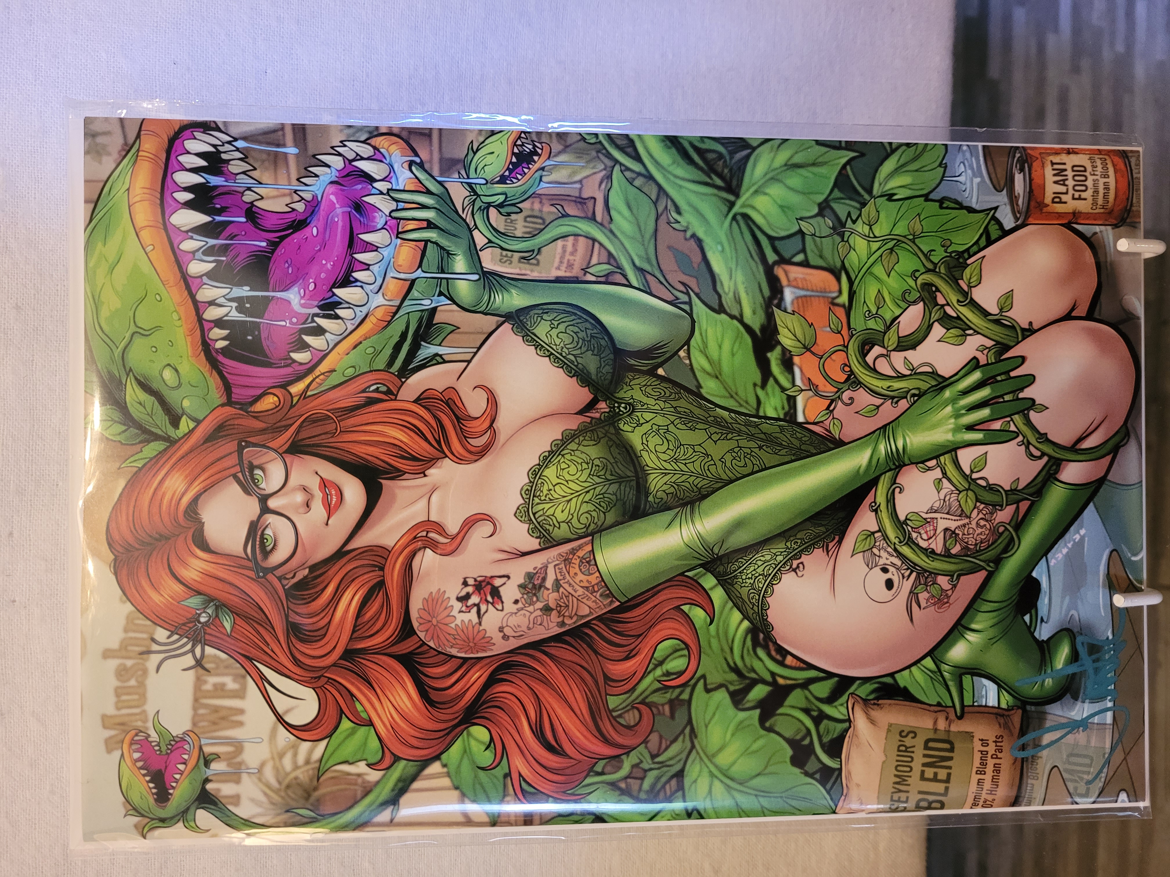Fright Weaver Preview Exclusive Poison Ivy Nice signed by Surtur comes with COA