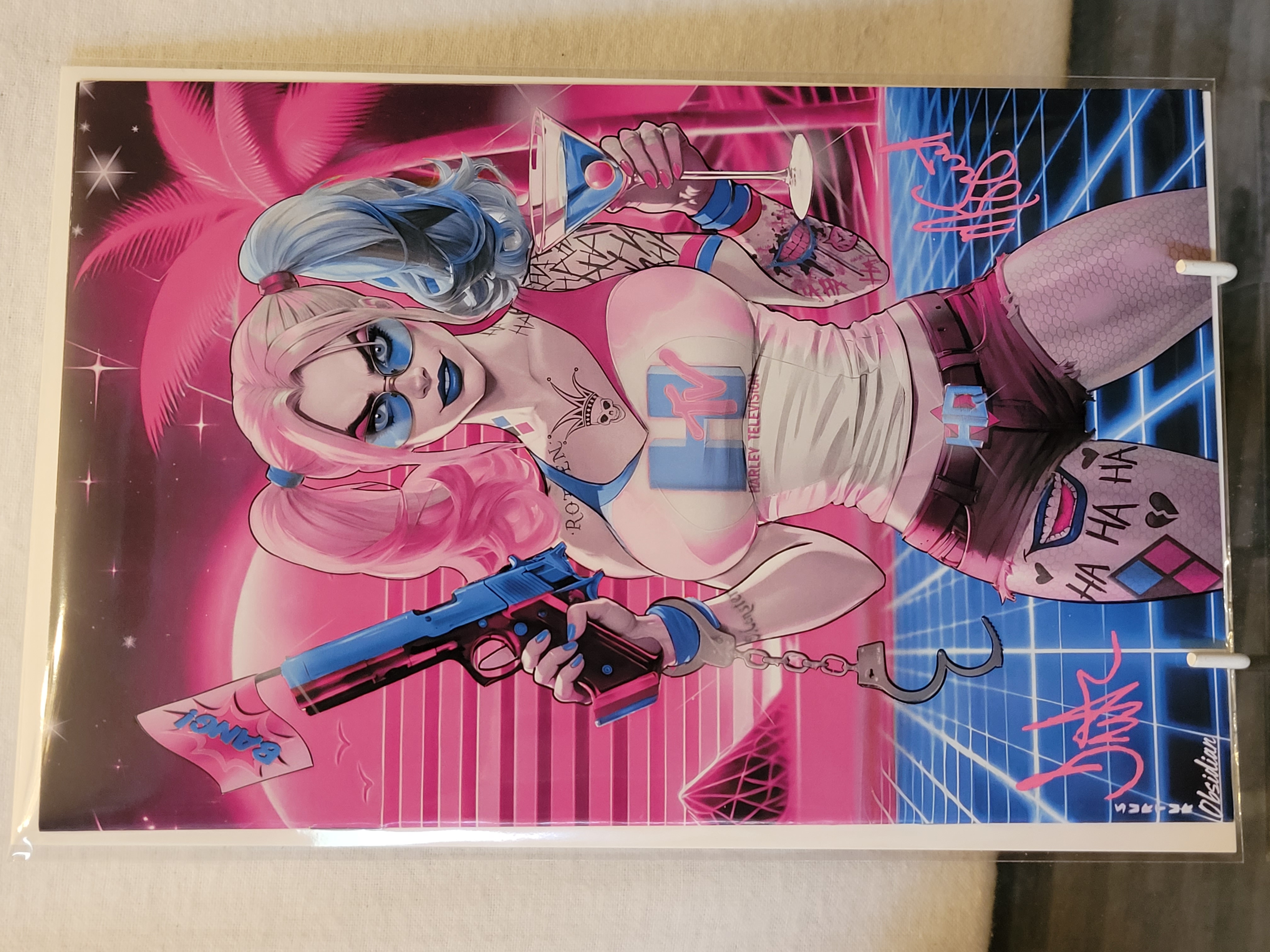 fright weaver harley quinn retro pink x2 signed w/coa