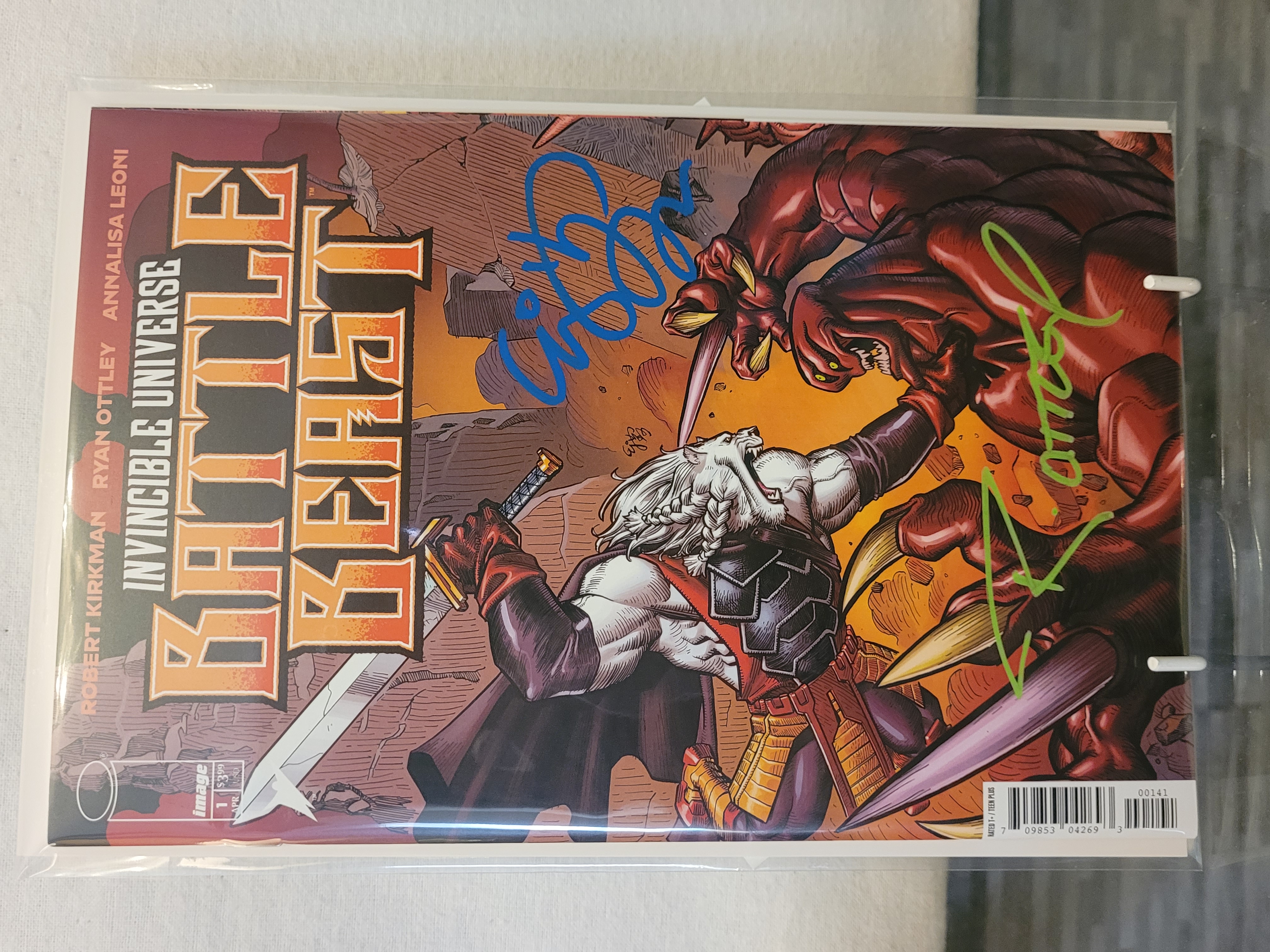 invincible universe battle beast #1 trade 1:10 x2 signed e.j. su & ryan ottley w/coa