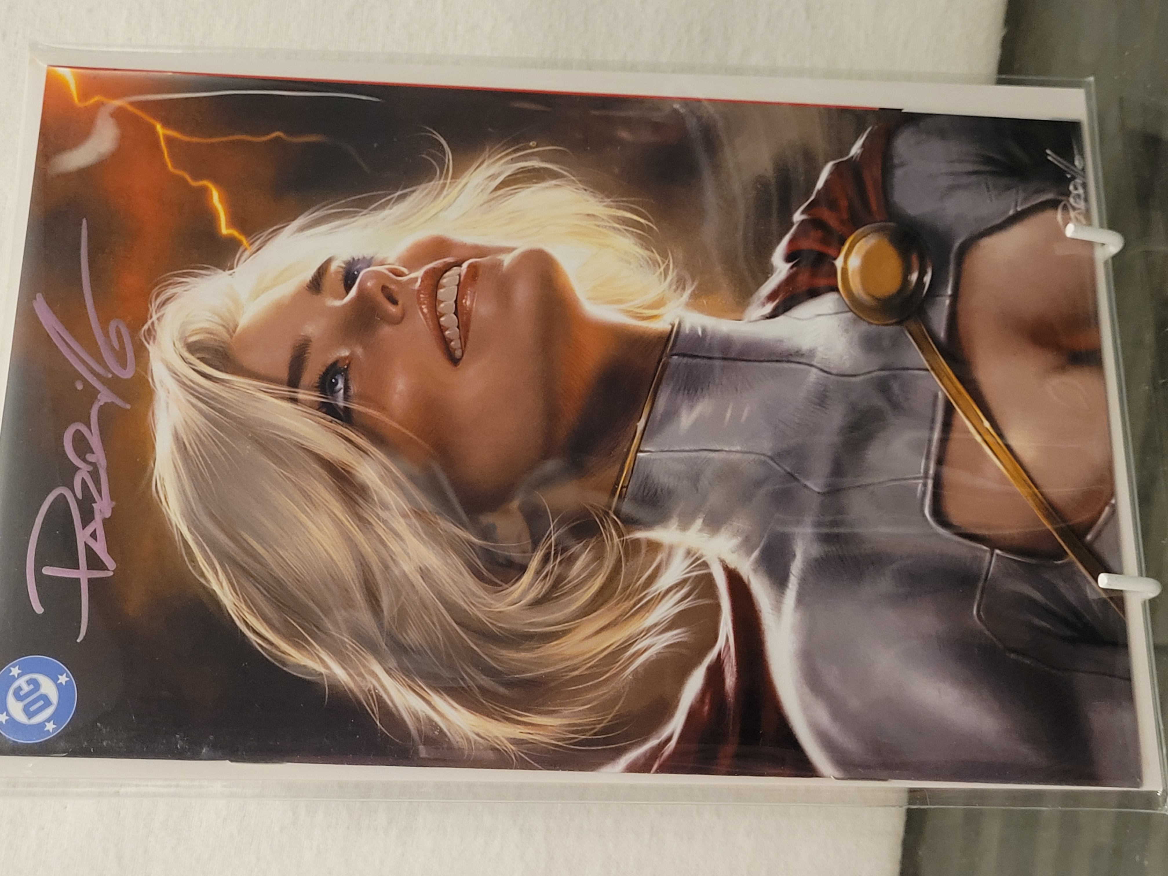 supergirl #3 virgin ltd 1000 signed lucio parrillo w/coa