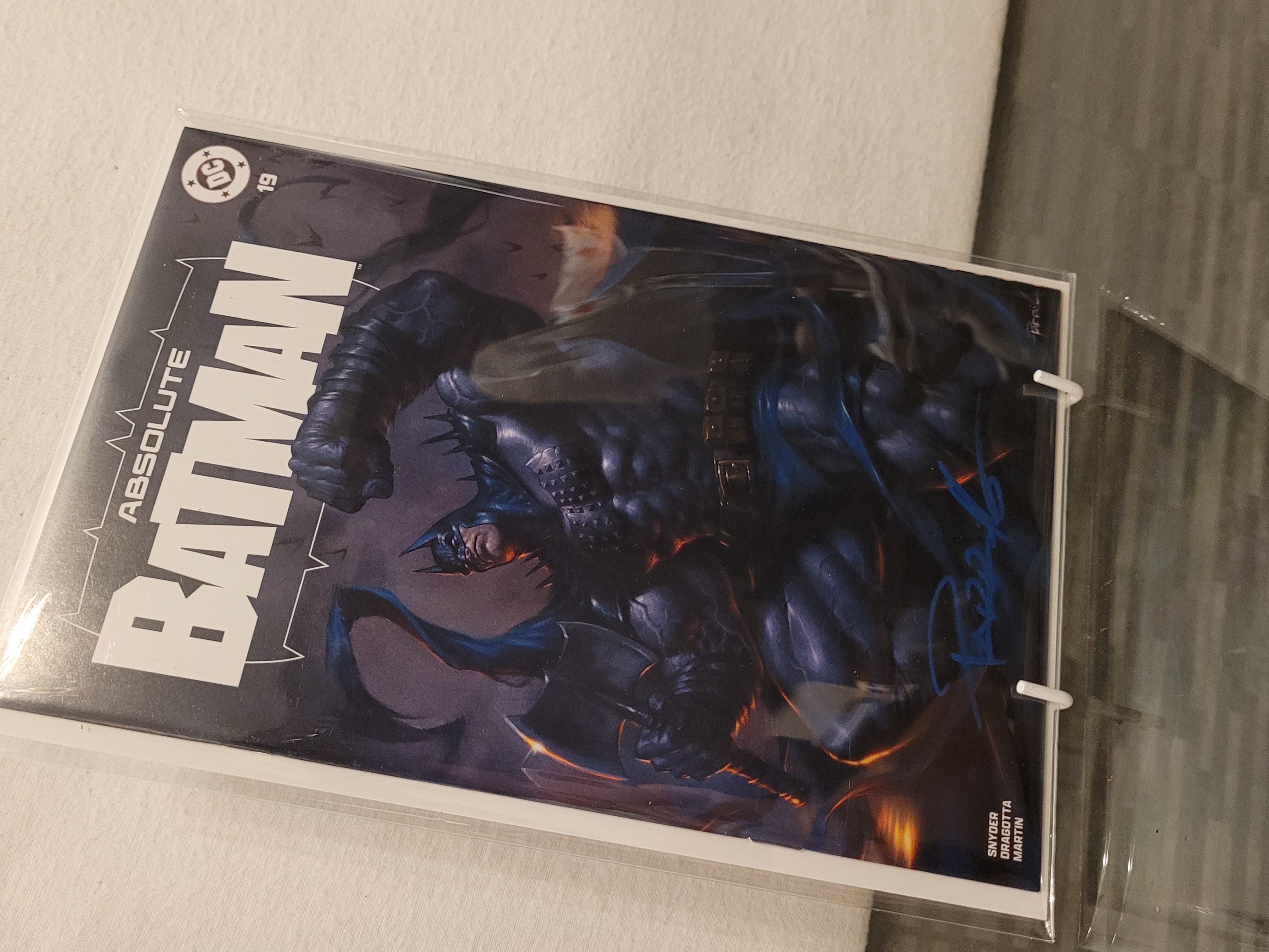 absolute batman #19 exclusive ltd 800 signed w/coa